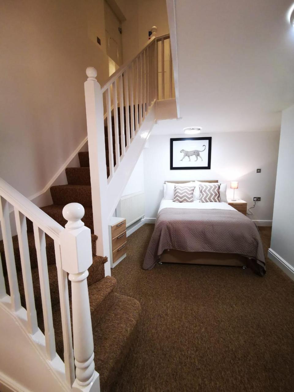 Capital Host- Apartments Euston Лондон Екстер'єр фото