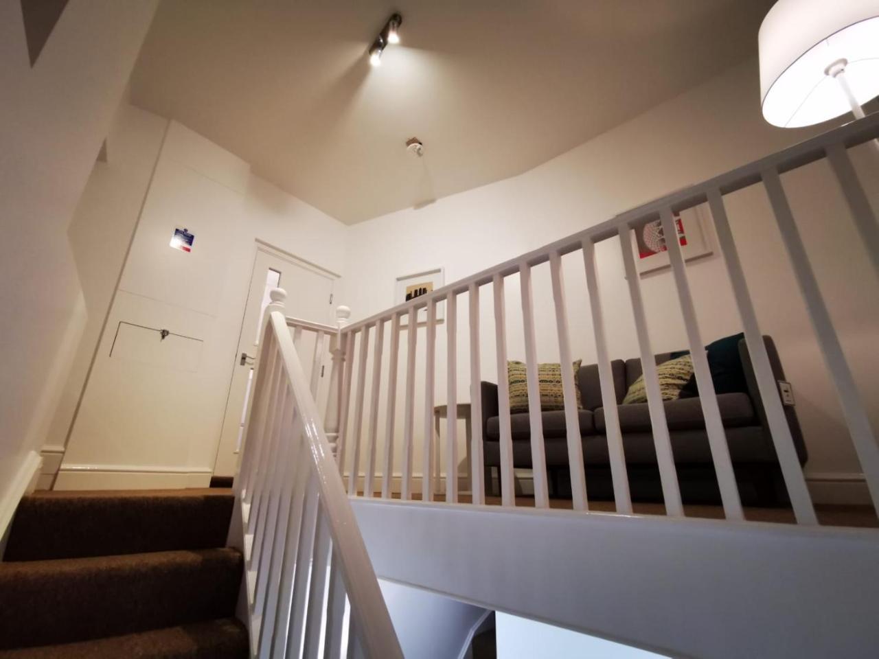 Capital Host- Apartments Euston Лондон Екстер'єр фото