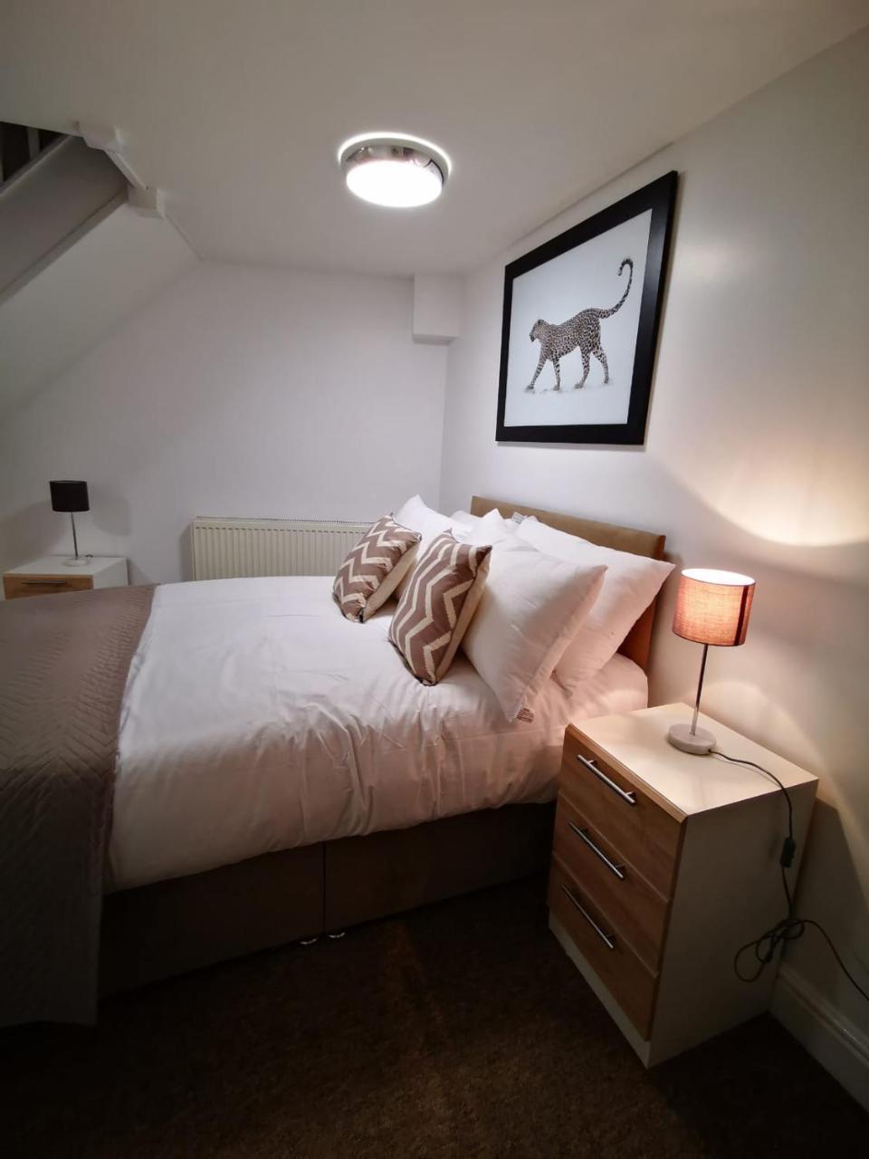 Capital Host- Apartments Euston Лондон Екстер'єр фото