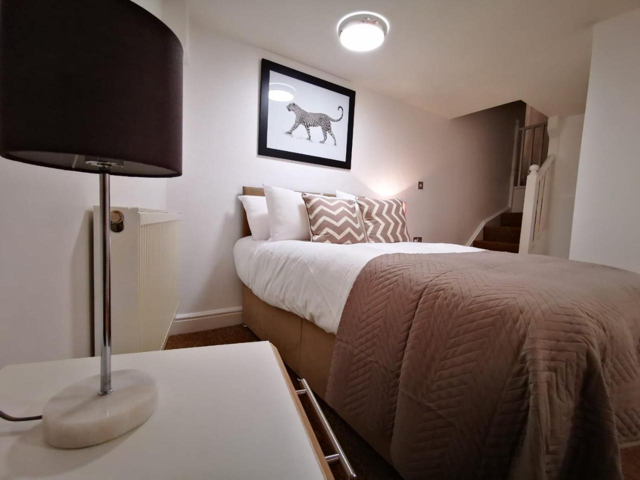 Capital Host- Apartments Euston Лондон Екстер'єр фото