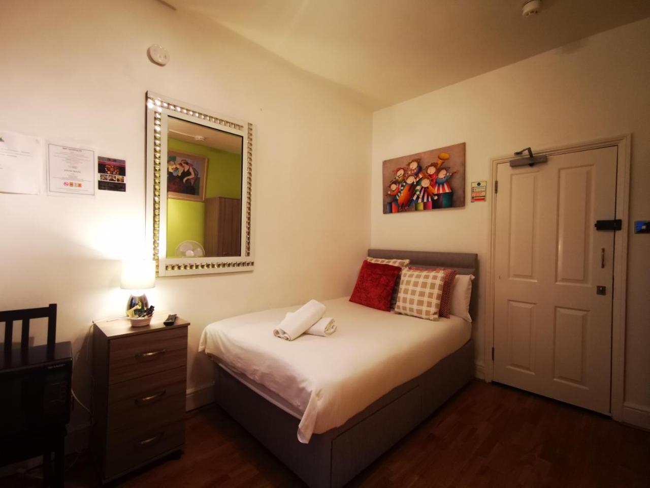 Capital Host- Apartments Euston Лондон Екстер'єр фото